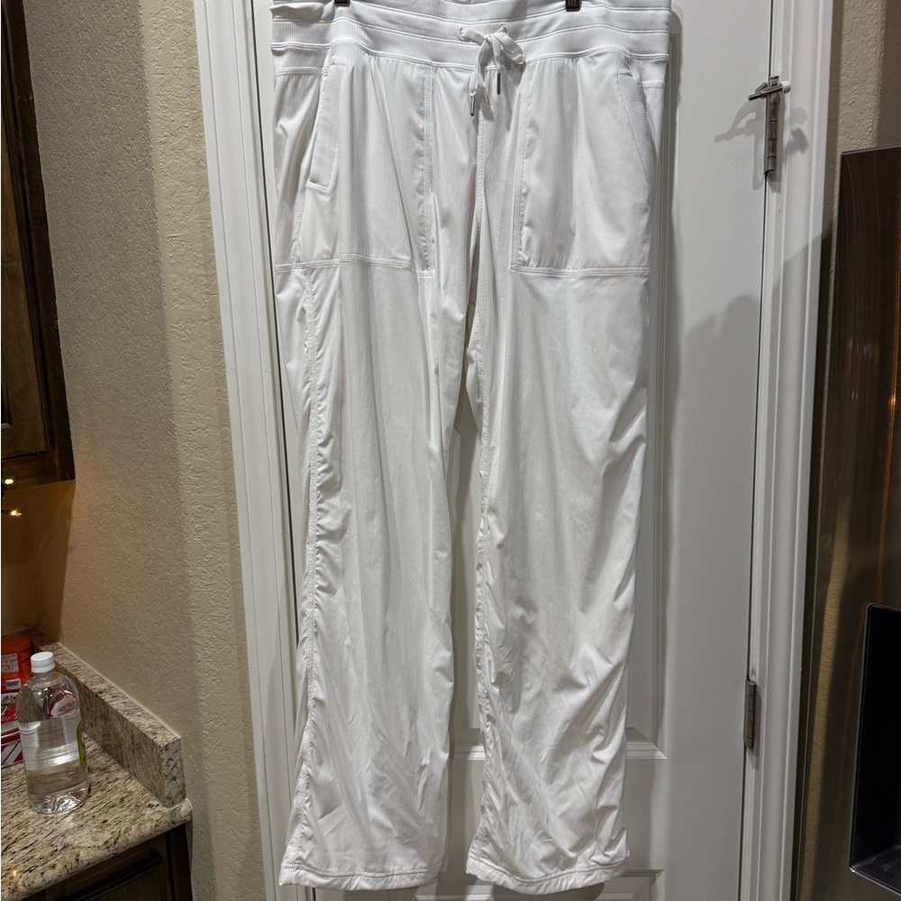 Lululemon white dance studio mid rise tall